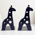 Suport pentru cărți în formă de girafă