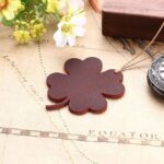 Semne de carte din piele în formă de trifoi